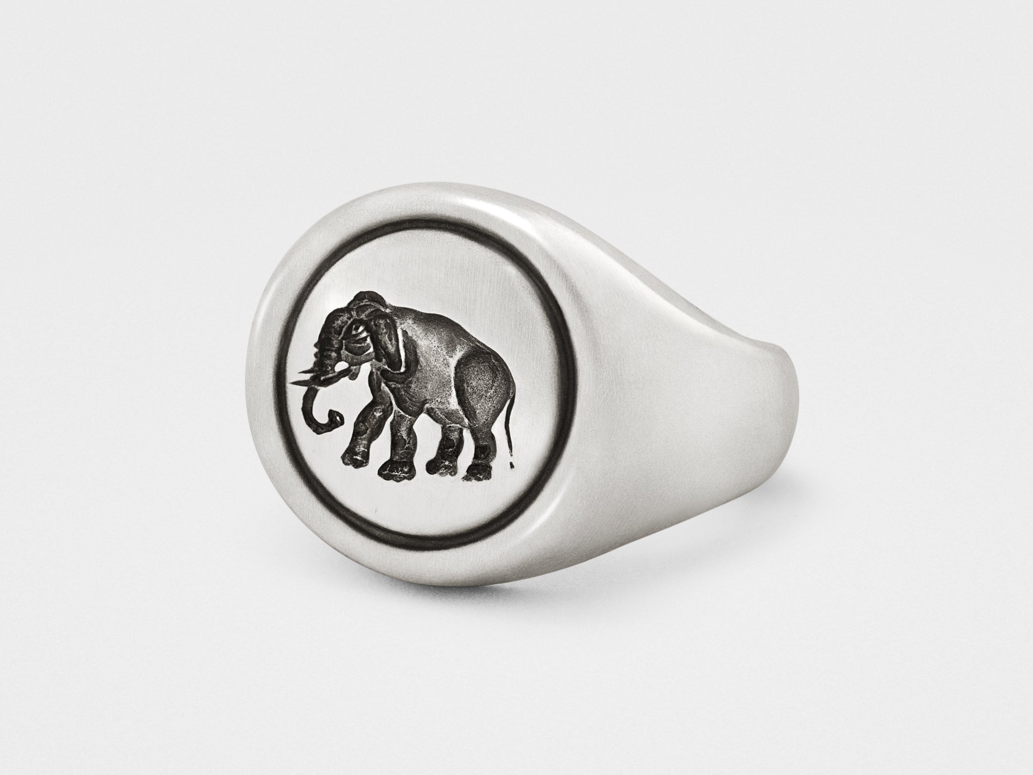 Anillo de sello de elefante en plata