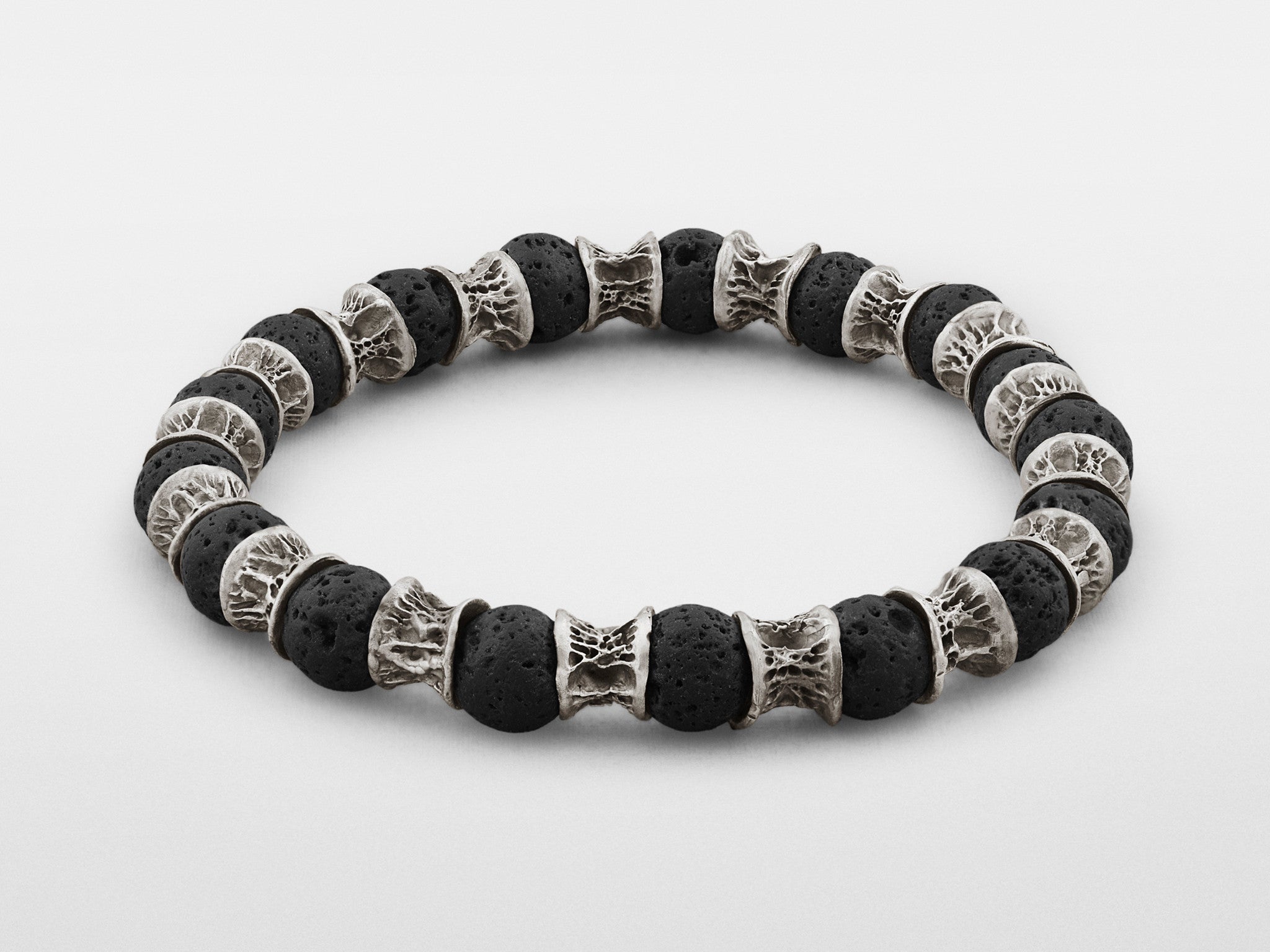 Pulsera de cuentas de lava y plata oscura